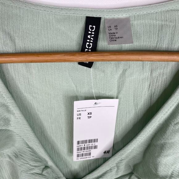 NWT H&M Divided Seafoam Green Peasant Blouse - Picture 8 of 8